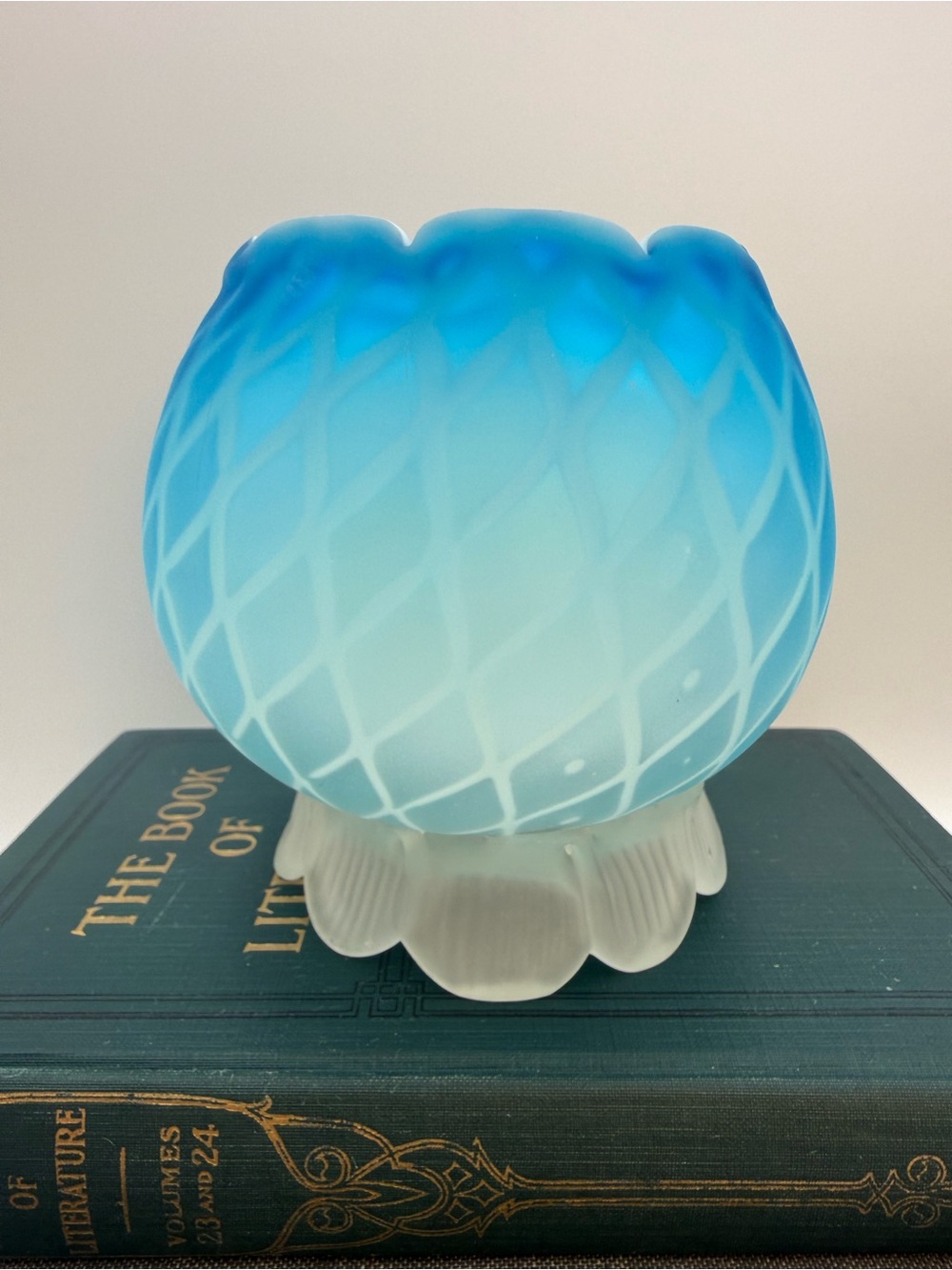Vintage Mount Washington Blue Cased Footed Quilted Diamond Rose Bowl Vase Satin